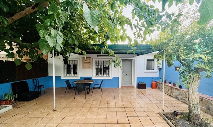 San Vicente del Raspeig Apartment | Cozy studio with barbecue, garden and private covered parking