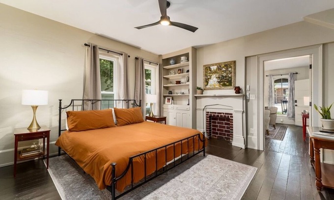 Somerset House | Cozy Suite in downtown Somerset with spa amenities
