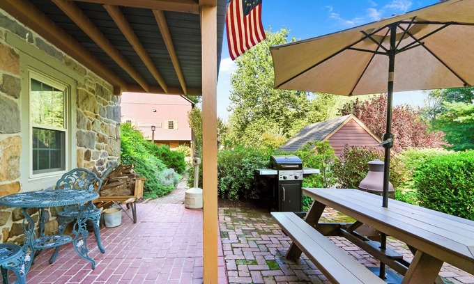 Manheim Other | Cozy Suite w/Full Kitchen on secluded farmette.