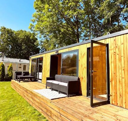 Matsloot House | Cozy Tiny House bij het Leekstermeer