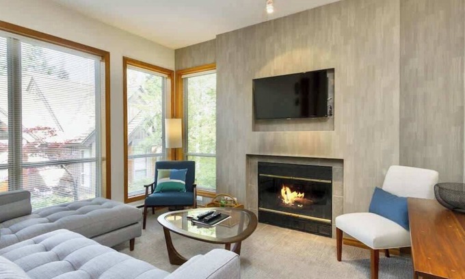 Upper Village House | Cozy Townhome w/Secure Parking & Shared Hot Tub
