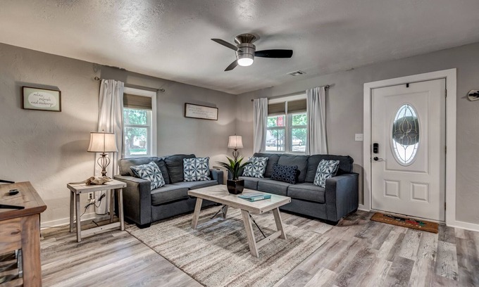 Stillwater House | Cozy & Updated home half mile from OSU!