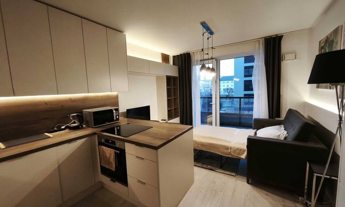 Nove Mesto Apartment | Cozy Urban Residence Studio