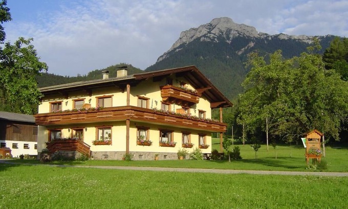 Kernhof Apartment | Cozy vacation apartment with mountain views