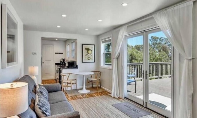 Tamalpais-Homestead Valley House | Cozy View Retreat, Easy Access to SF, Beach, Parks