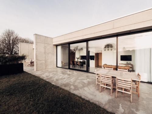 Warsage Villa | Cozy Villa in Dalhem Ardennes with Private Garden