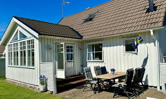 Kyrkesund Ski Chalet | Cozy villa in Klövedal on Tjörn | SE09075