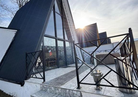 Qechresh Villa | Cozy villa in snowy forest