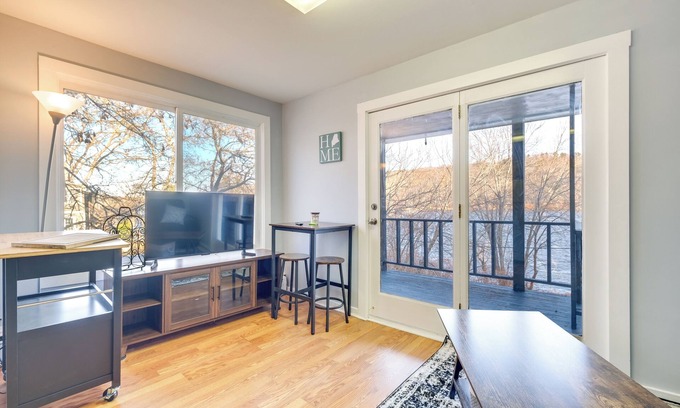 Hallowell Apartment | Cozy Water-View Apt in the Heart of Downtown!