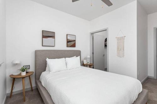 Downtown Indianapolis Apartment | CozySuites 1BR in Bottleworks Indy Unit #7