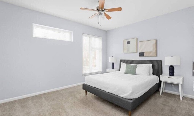 Cole-Noble District Apartment | CozySuites l Bold 1BR, Monument Circle, Indy