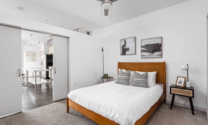 Downtown Indianapolis Apartment | CozySuites l Lavish 1BR, Bottleworks Indy #4