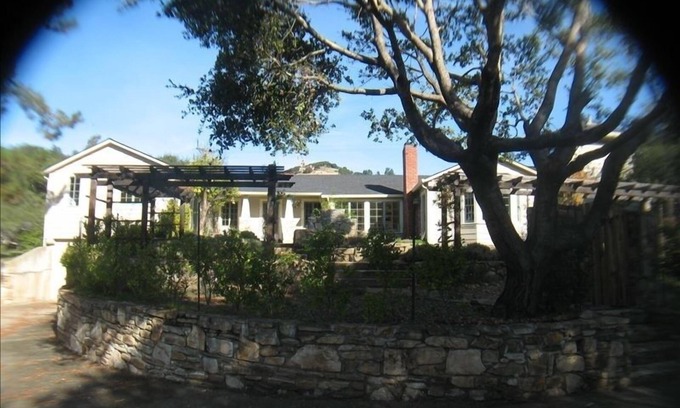 Carmel Valley House | Craftsman within easy walk to 26 wine tasting rooms, restaurants and shops!