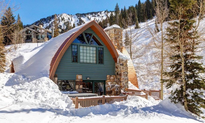 Salt Lake Mountain Resorts House | Creekside Chalet
