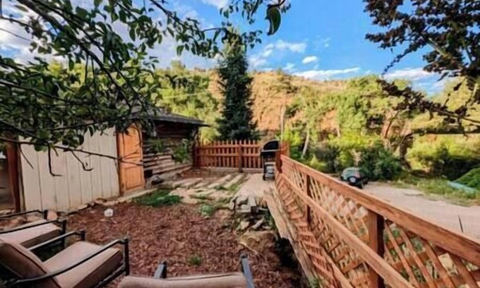 Idledale Apartment | Creekside Red Rocks Getaway