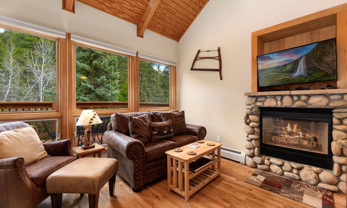Fall River Estates Condo | Creekside Suite 05 (NO HT)