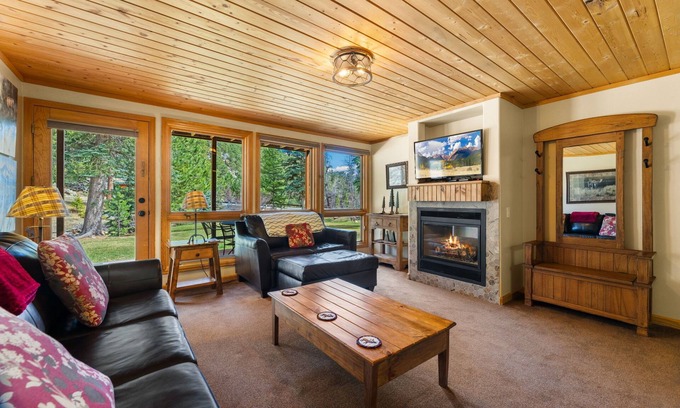 Fall River Estates Condo | Creekside Suite 17 (NO HT)