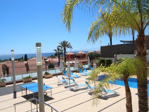 Bolnuevo House | Cristinas Villa-New 5-Bedroom Chalet with Pool, En-Suite Baths & Exceptional Amenities Near the Beach