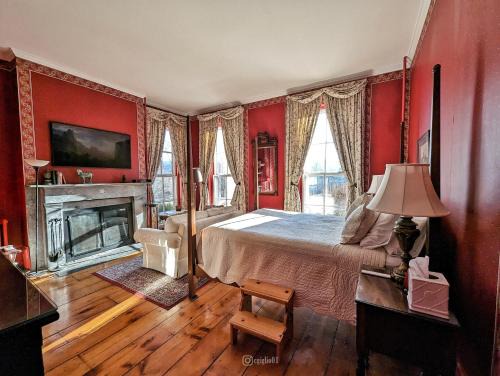 Cornwall Bed & Breakfast | Cromwell Manor Inn