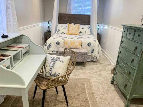 Lewes Apartment | Crow's Nest - Private Guest Apt Near Bike Trail/3.7 mi to Beach