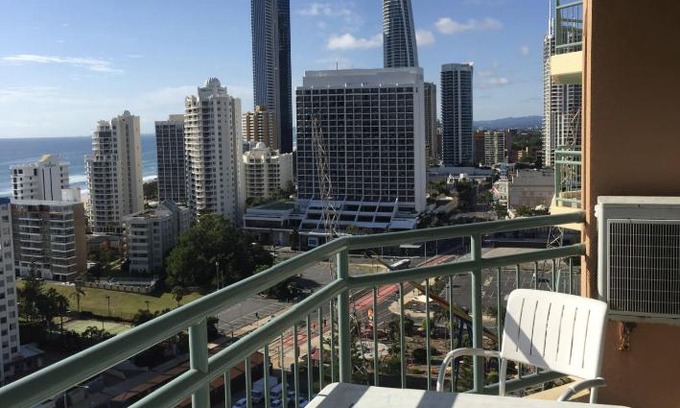 Surfers Paradise Apartment | Crown Towers