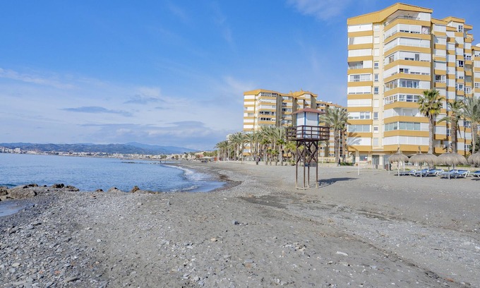 Algarrobo Apartment | Cubo's Algarrobo Beach Apartment/close to beach/community pool/free wifi