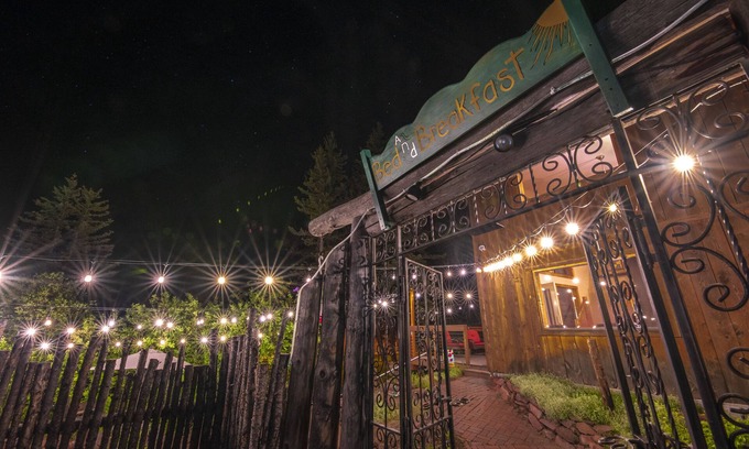 Cuchara Bed & Breakfast | Cucharas River B&B