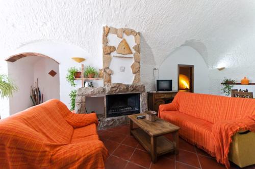 Benalua de Guadix House | Cuevas La Chumbera