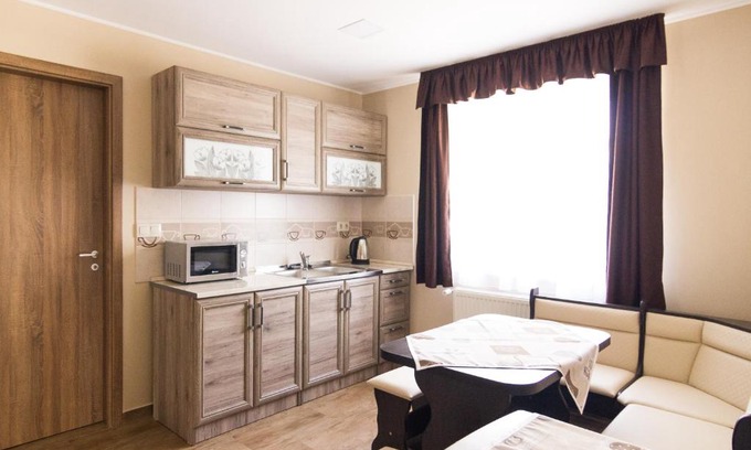 Zirc Apartment | Cuha-gyöngye Apartmanház