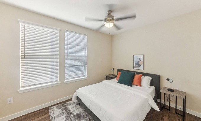 Southeast Houston Apartment | Cullen 5312 I New Construction 2Bd Apt I Gated
