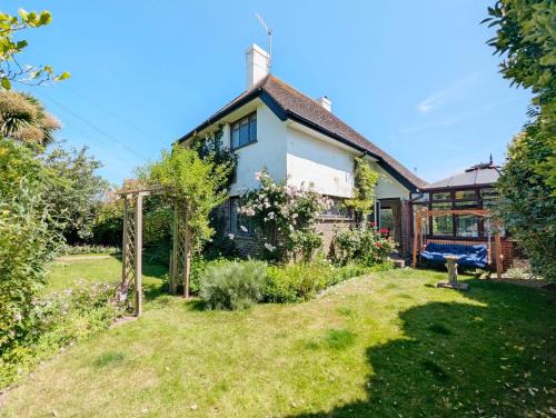 Felpham House | Culver End - Felpham