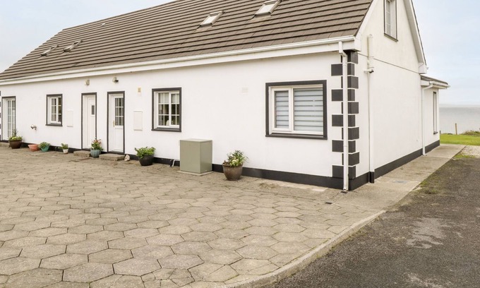 Mulranny Cottage | CURRAGH HILL, family friendly in Mulranny, County Mayo