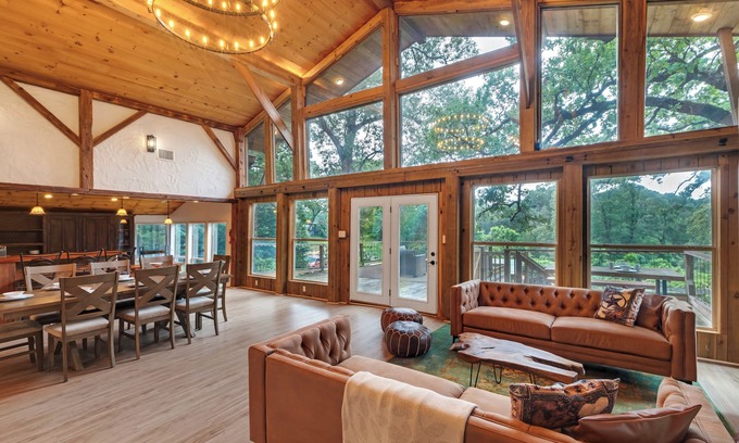 Tomball Cabin | Custom Cabin - King Bed - Balcony Views - 8-Acre Escape
