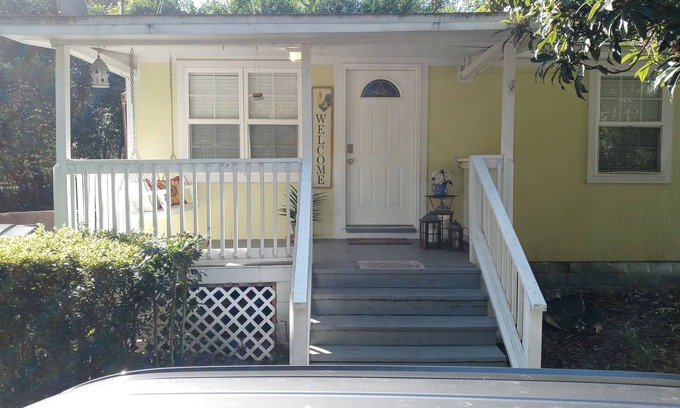 Tallahassee House | Cute Cottage centrally located