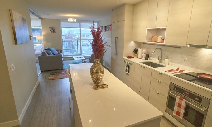 Surrey Condo | Cute Fully Furnished 1bed/1ba utilities internet included. Book for 3+ months