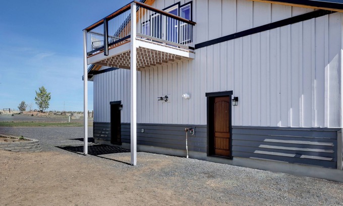 Metolius Apartment | Cute Nest Close to Cove Palisades 1-bedroom studio apartment