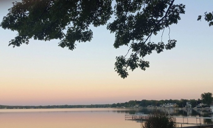 Manitou Beach House | Cute little 2-bedroom cabin by the lake in Manitou Beach-Devils Lake