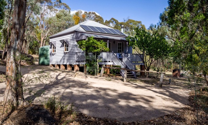 Ballandean Cottage | Cypress Ridge Cottages