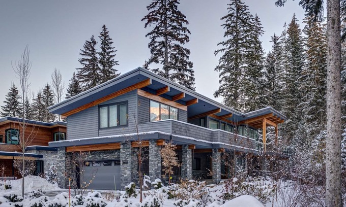 Whistler Ski Chalet | Cypress Stoneglade