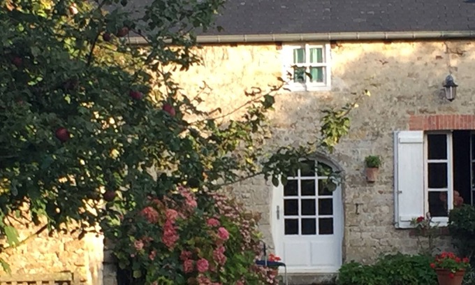 Ravenoville Other | D-Day beaches Large garden, Cycle 2kms to local sandy beach. Sleeps 8. Wifi.