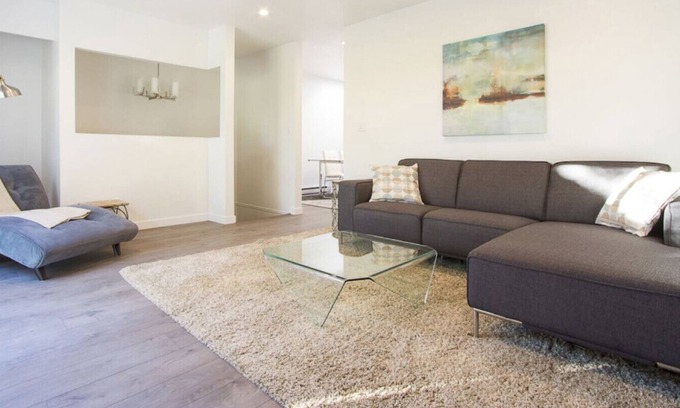 Strathcona House | D16 - 3 bedroom unit in Strathcona