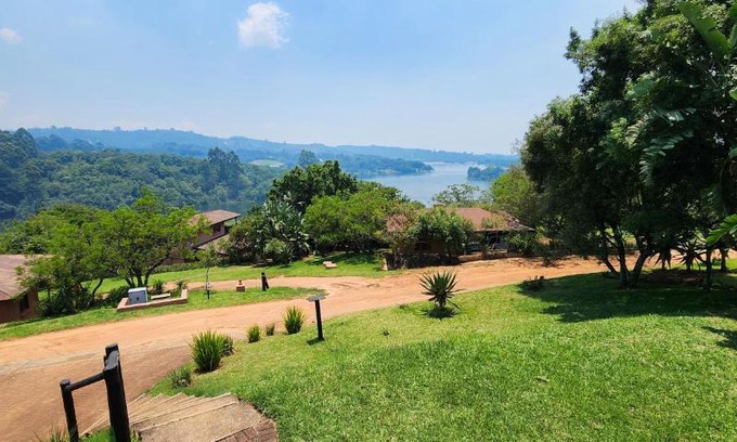 Ligfontein House | Da Gama Lake Cottages - Coral Tree and Cormorant Cottages