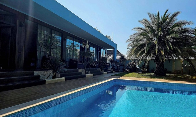 Batumi Villa | Dachis villa with pool in Batumi