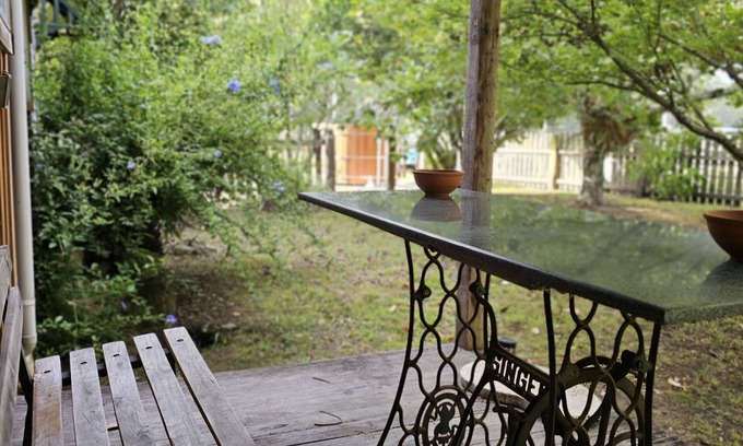 Martinsville Cottage | Dael's Mill - Old world charm, BYO Horse