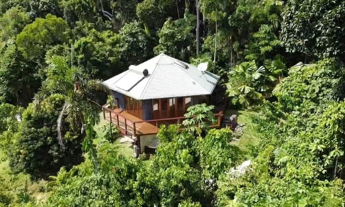 Cow Bay House | Daintree Holiday Homes - Treeverb Beach House