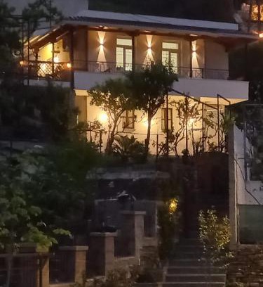 Gjirokaster Apartment | Dalipi's Guest House