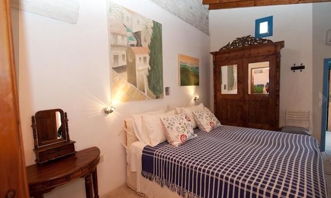 Tochni Apartment | Danae's Larnaka 1 BDR Apt #4