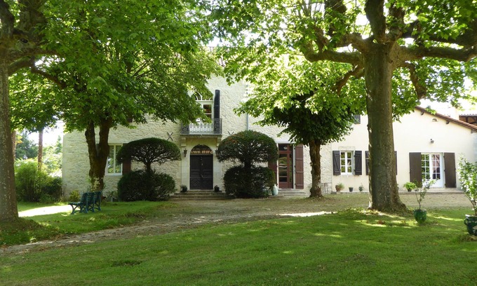 Creon-dArmagnac House | Dans une Aile D'une Ancienne Maison de Maître