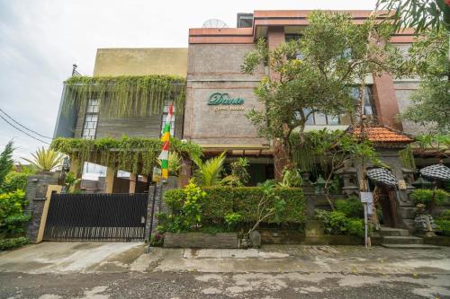 Gianyar Hotel | Dante Guesthouse