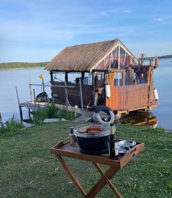 Kirchmoser Boat Rental | Das Naturfloß - Biberspur